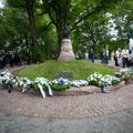 ФОТО: В субботу в Эстонии чтят память жертв тоталитарных режимов и отмечают 25-летие "Балтийской цепи"