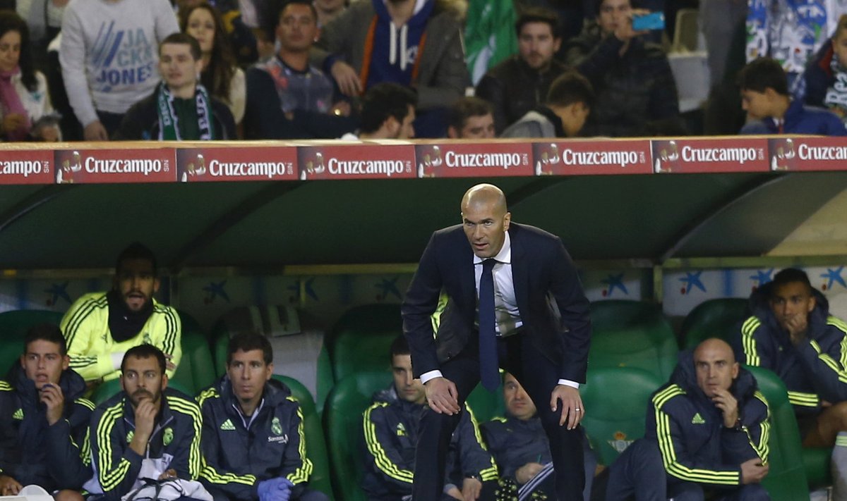 Zidane on Reali peatreenerina saanud töötada mõned nädalad