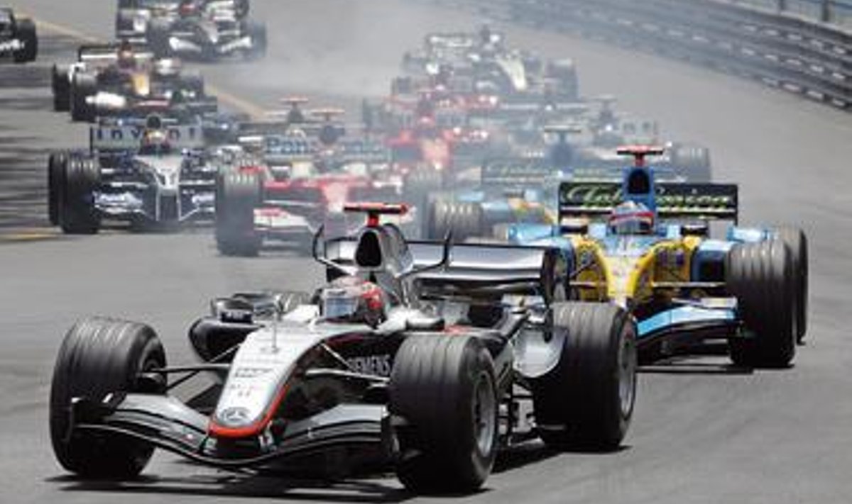 Kimi Räikkönen juhib Monaco GP-d