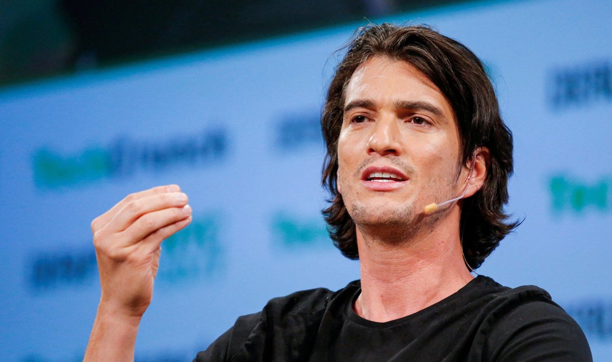 WeWorki üheks asutajaks ja pikaaegseks tegevjuhiks oli vastuoluline tegelane Adam Neumann. 2019. aastal sundisid ettevõtte investorid Neumanni ametist lahkuma tema ekstsentrilise käitumise tõttu.