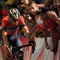 Tour de France'il kukkunud Nibali käis selgroolõikusel