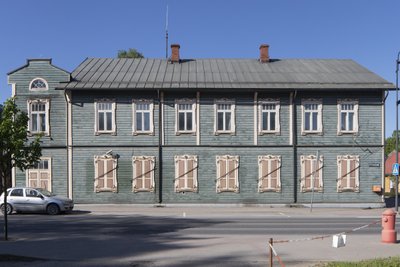 Tsaariaegne puitmaja Võrus Kreutzwaldi tänaval