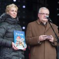 ФОТО и ВИДЕО DELFI: Эдгар Сависаар представил скандальную рождественскую книгу