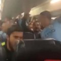 VIDEO | Manchester City mängijad laulsid tiitlivõidu järel lõbusalt sellest, kuidas Liverpooli fänn tänaval koomasse peksti