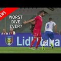 VIDEO: Itaalia jalgpallikoondislane üritas naeruväärse teesklemisega väikeriigilt penalti välja meelitada