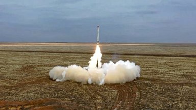 Минобороны России объявило о проведении учений с тактическим ядерным оружием в ответ на „провокационные заявления и угрозы“ Запада
