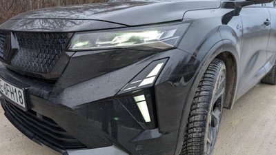 Renault Rafale 4x4 pistikhübriid