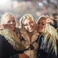 FOTOD ja VIDEO: Roosad ning rõõsad noored tulid kokku Tartu laululavale ehk toimus taas öölaulupidu!