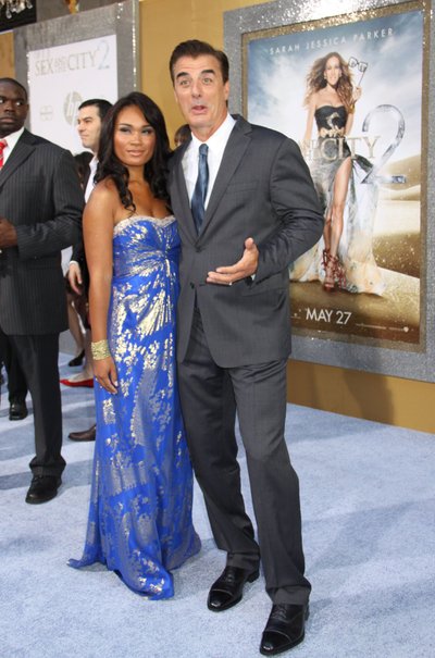 Chris Noth Gets Frisky On The Red Carpet!
