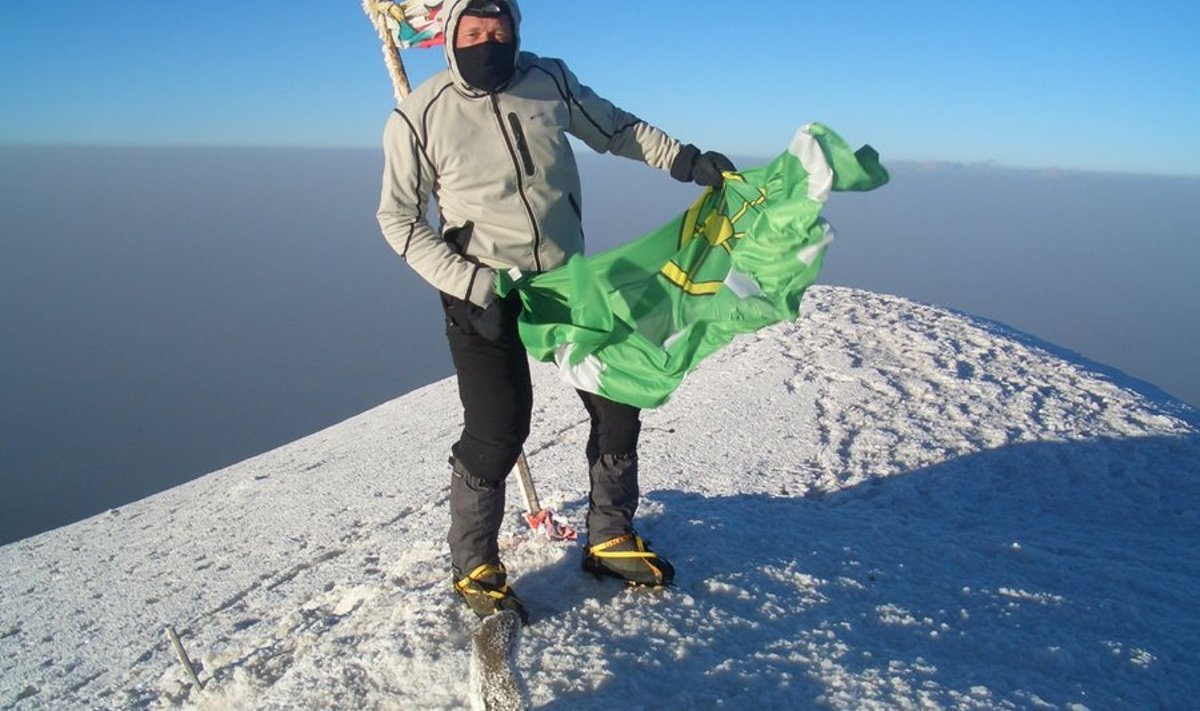 9. augustil 2012 hoidis Mati Terestal meie valla lippu Türgi kõrgeima mäe, Ararati tipus 5137 meetri kõrgusel.