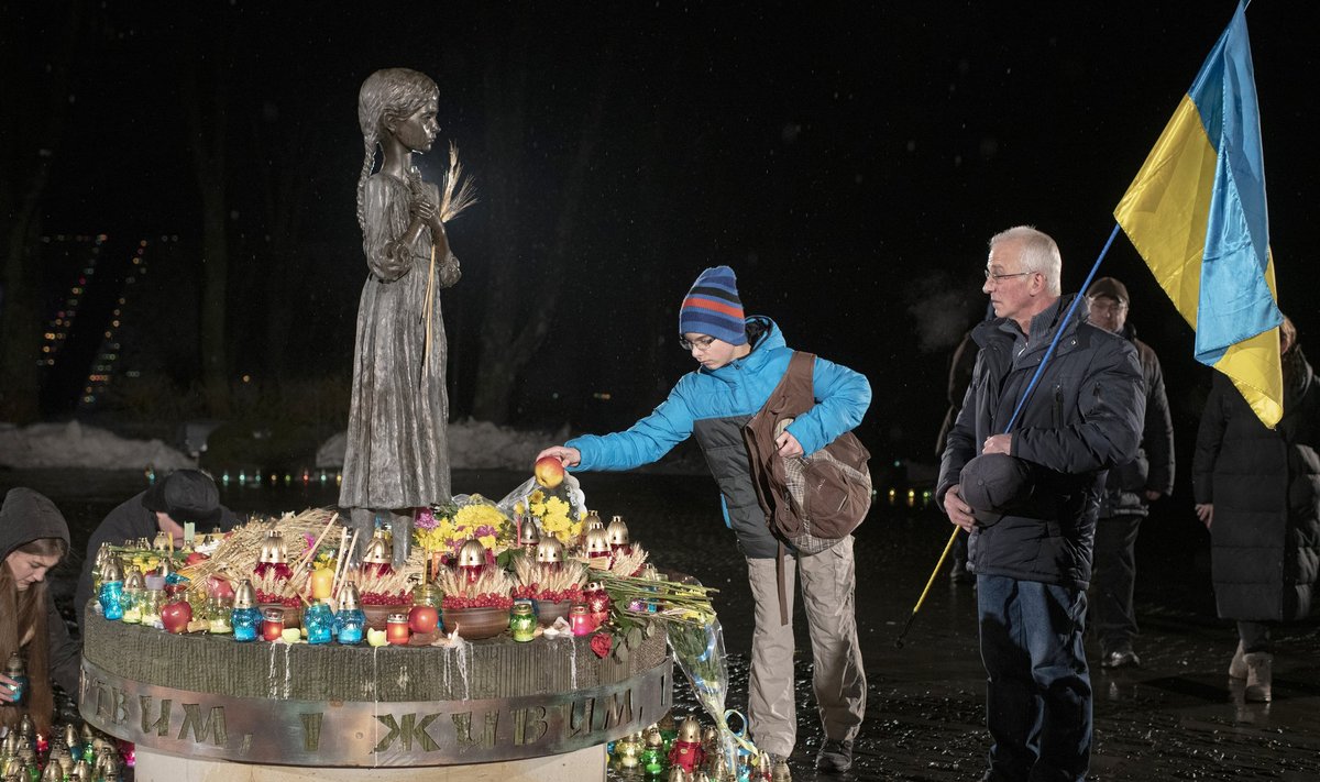 Киев, 26.11.2022. Мемориал жертвам Голодомора
