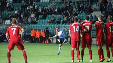 Eesti vs. Poola. Sümboolne Gol enne Vassiljevi väravat, Žurawski sünd ja käojaani ajanud mehe tabamus