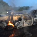 FOTOD: vandaalid süütasid Türil romurallis osalenud auto