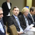 DELFI VIDEO JA FOTOD: Purjuspäi autorooli istunud keskerakondlane Dmitrijev jätkab parlamendis tööd