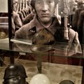 MILITAARTURISMI PÄRLEID | 20. sajandi kiivrite näitus KGB kongide muuseumis Tartus