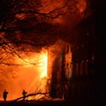 ФОТО: На Коплиских линиях горит заброшенный дом