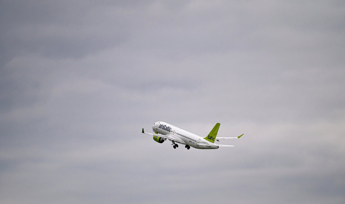 AirBalticu lennuk pidi äikese tõttu Valgevene õhuruumi sisenema.