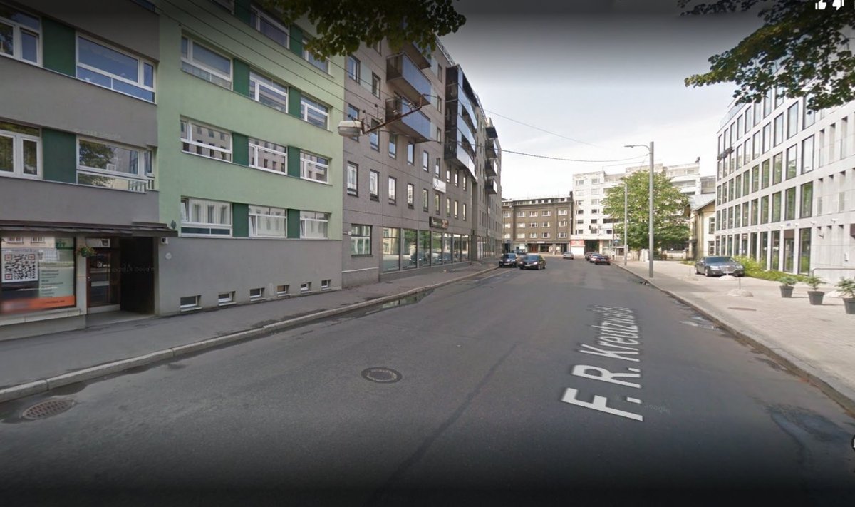 Tallinn, Kreutzwaldi 4a juures (Google Street View ekraanitõmmis)