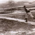 ERILINE FOTO: Eesti suusatamise meistrivõistlustel nappis lund ka 1952. aastal