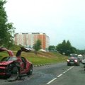 FOTOD: Moskvas purustati 1. Mercedese superauto SLS AMG