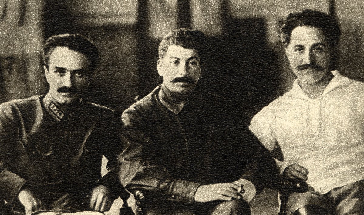 STALIN JA USALDUSALUSED: Anastas Mikojan, Stalin ja Grigol Ordzhonikidze.