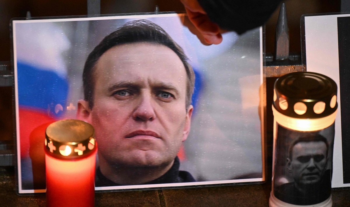 Aleksei Navalnõi perekond on veendunud, et Kreml mätsib tema surma kinni. 