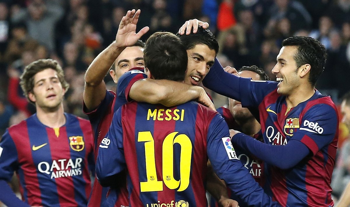 Barcelona mängijad rõõmustavad järjekordse värava üle