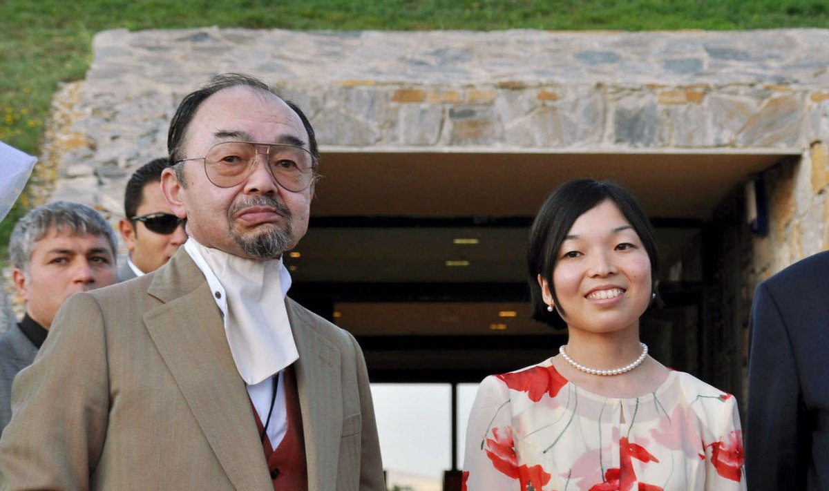 Prints Tomohito ja printsess Akiko.