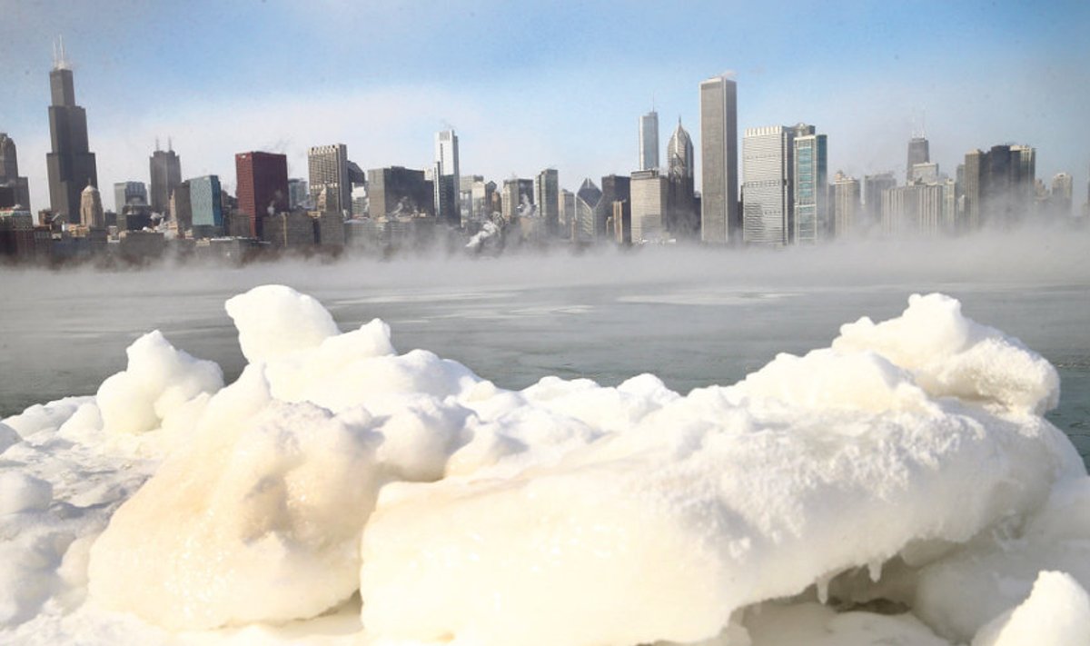 6. jaanuaril kõrgusid Chicago lähistel jääpangad, arktiline õhumass tõi kaasa 26,7 külmakraadi.