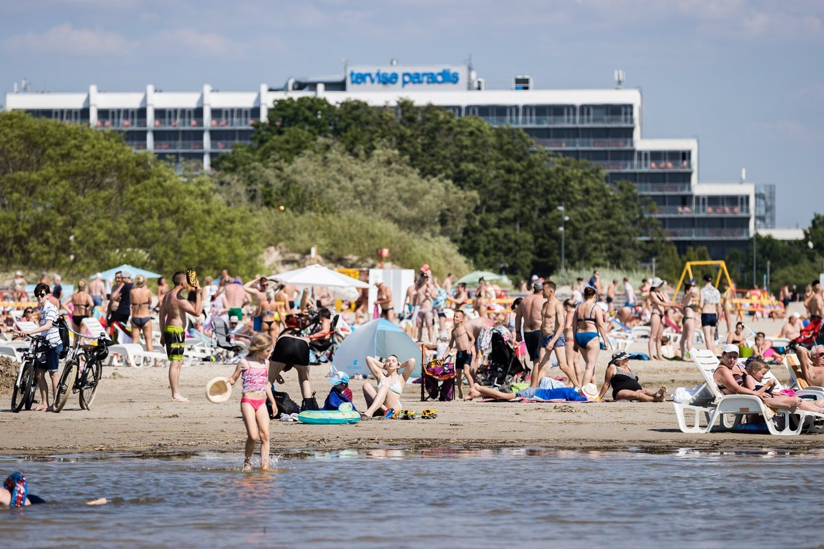 Собрались загорать и купаться? 9 вещей, которые запрещено делать на  эстонских пляжах - Delfi RUS