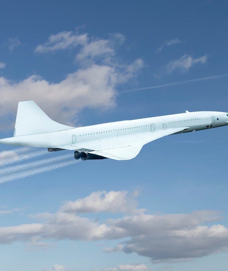Concorde tegi liinilendudel kättesaadavaks ülehelikiiruse – selle lennuki tippkiirus oli pisut üle 2 Machi. Hüperhelikiiruseks loetakse üle 5 Machi.