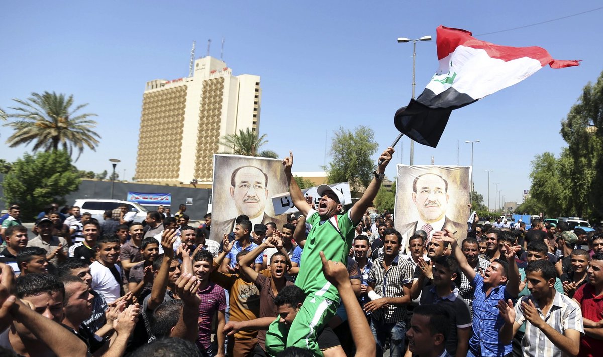 USA surub peaminister Nuri al-Malikit ametist. Esmaspäeval jätkusid Bagdadis aga meeleavaldused Mailiki toetuseks.