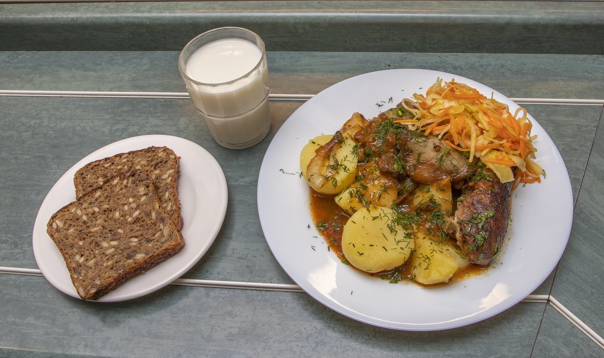 Вкусный обед в бистро Центра профессионального образования Кехтна обойдется вам всего в 4,90 евро.