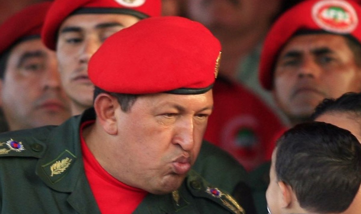 Endisele tankiväe kolonelleitnandile Hugo Chávezile meeldib silma paista USA-vastaste ja ekstravagantsete avaldustega.