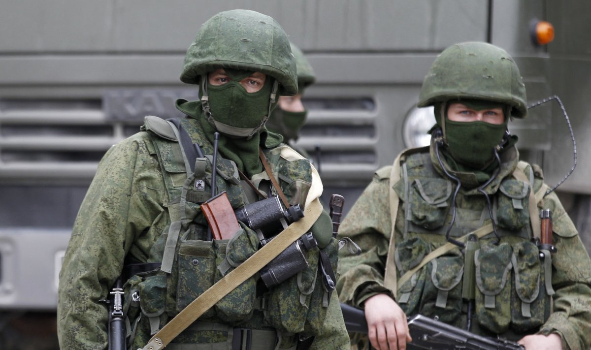 Российские военные без опознавательных знаков в Крыму. Март 2014
