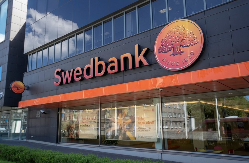 Swedbank ee. Шведбанк. Сведбанк Эстония. Логотип Swedbank. Шведбанк в Нарве.