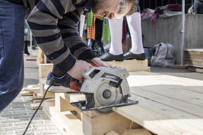 Keerukamad tehnikat kasutasid ikka täiskasvanud