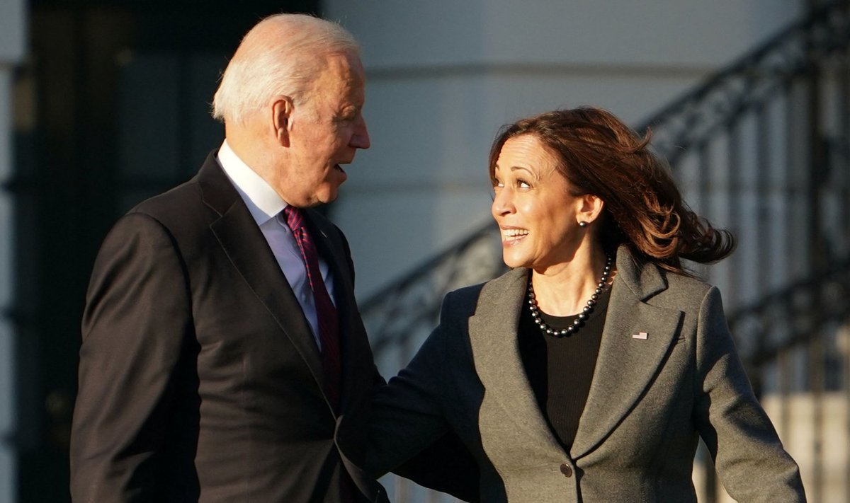 Illustreerival eesmärgil: Joe Biden (v) ja Kamala Harris 15. novembril Valge maja lähistel (foto: AFP / Scanpix)