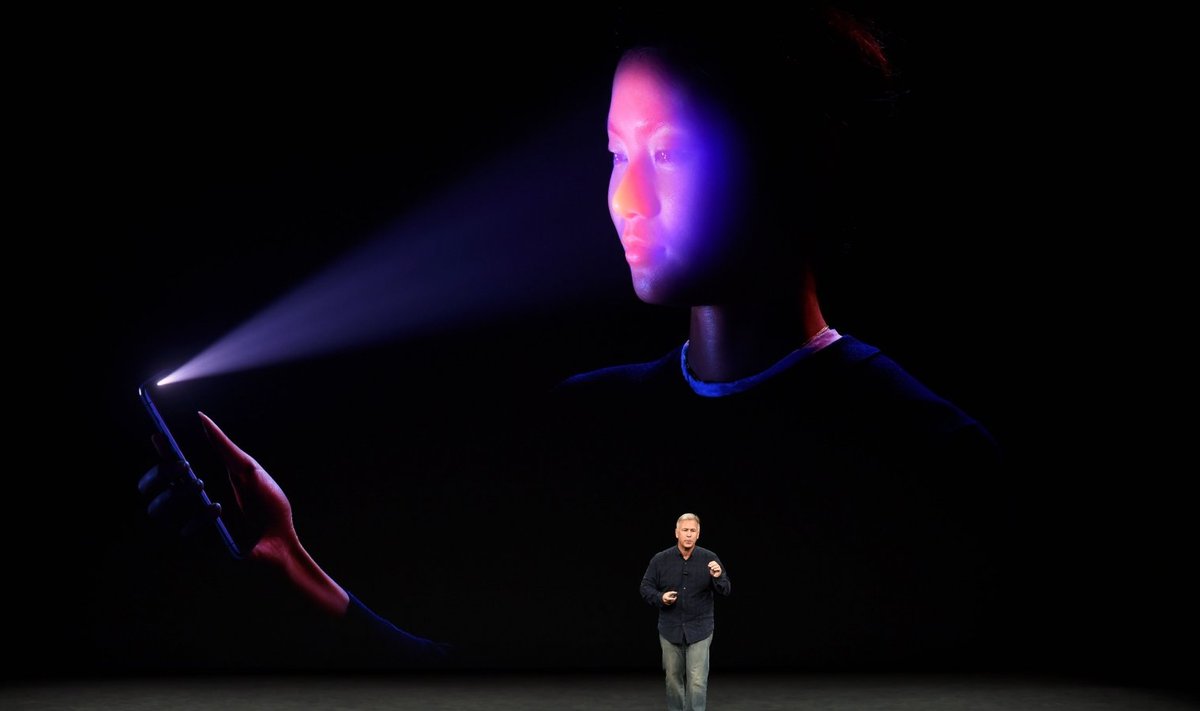 Apple`i ülemaailmse turunduse vanemasepresident Philip Schiller 12. septembril uue iPhone Xi esitlusel. 