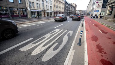 KUULA | „Istmesoojenduse“ 208. osa: Tallinn alustab bussiradadel sõitjate automaatset järelevalvet