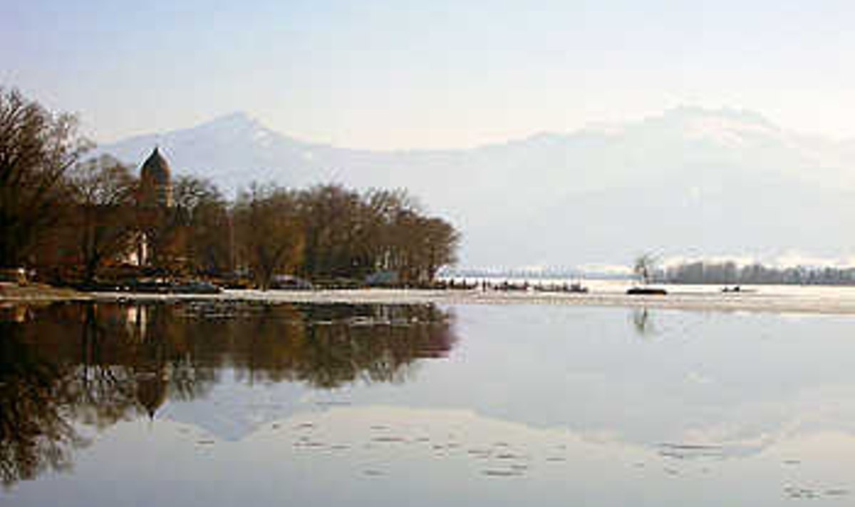 KIVIVISKE KAUGUSEL: Fraueninsel (Naissaar) Chiemsee järvel. Tanel Veenre