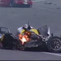 VIDEO: Endine vormelistaar Mark Webber sattus hirmsasse avariisse
