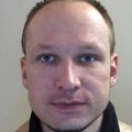 Raadio: Breivik kavandas ka rünnakuid meedia vastu