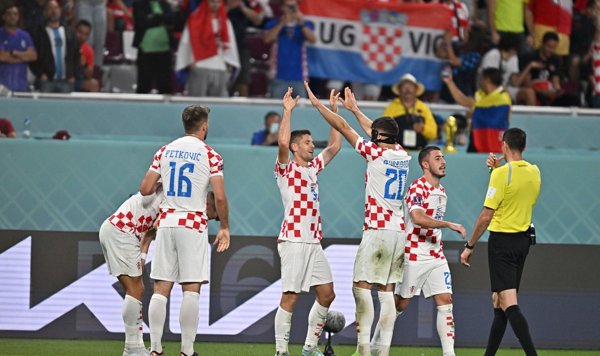 Horvaatia mängijad rõõmustamas.