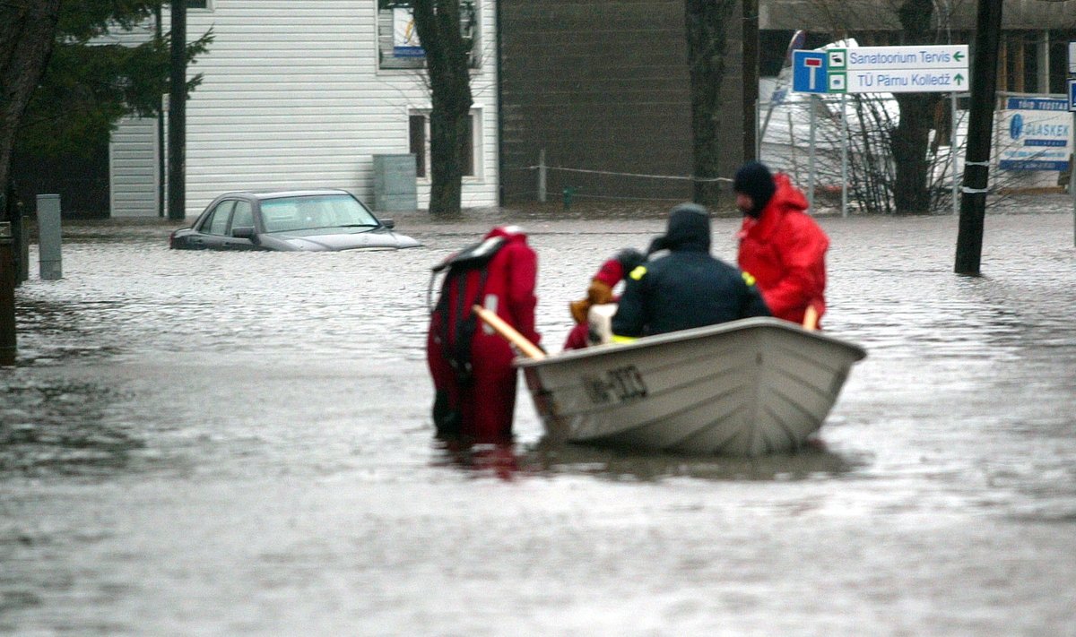 2005. aasta jaanuaritorm tõi Pärnusse enne-olematu üleujutuse. See oli hea õppetund, sest pärast toimunut hakati Eestis rohkem üleujutusteks valmistuma ja hoiatusmehhanisme välja töötama.