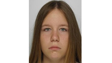 Полиция просит помощи в поисках 14-летней Александры
