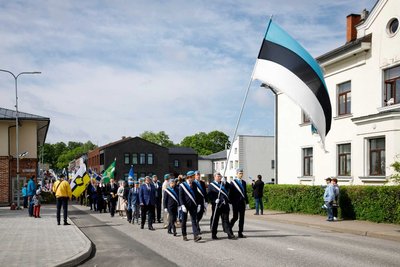 Otepää on Eesti lipu häll, sest just siin õnnistati 1884. aastal esimene sinimustvalge trikoloor.