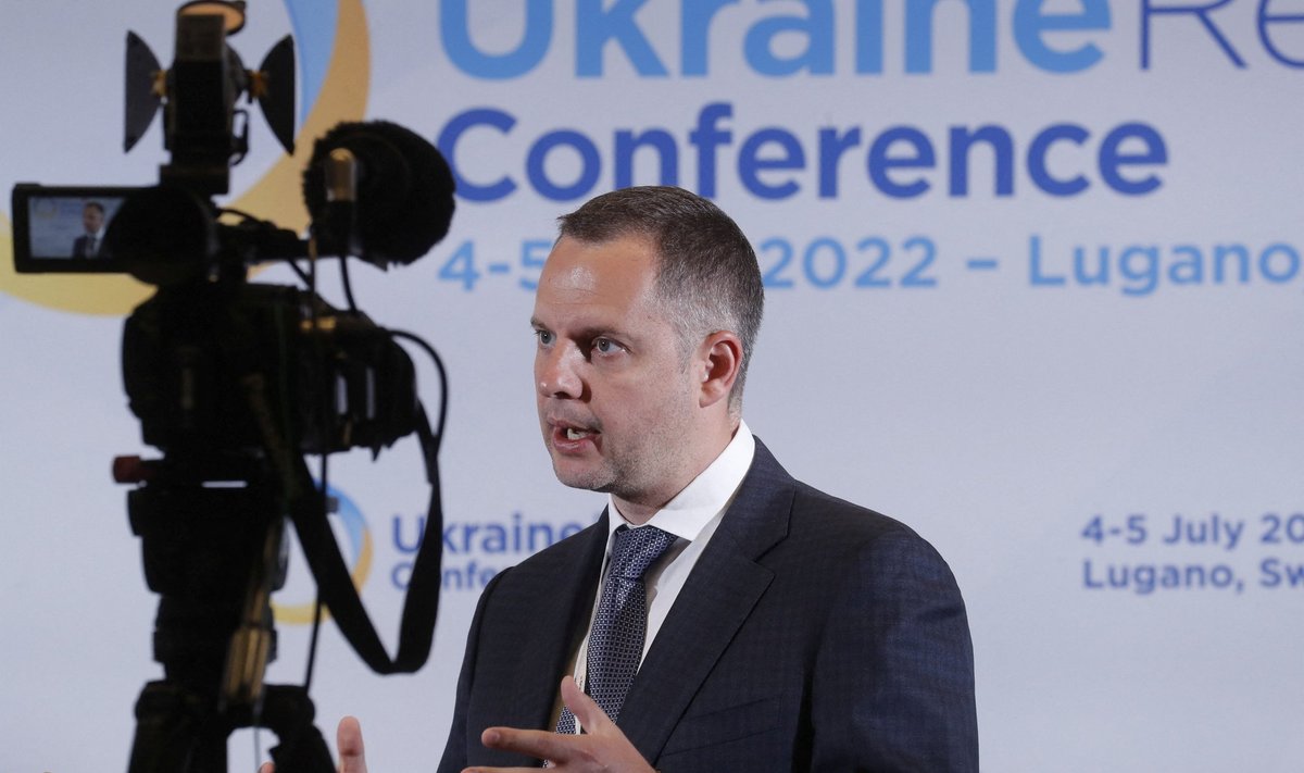 KÕRGE KÜLALINE KIIEVIST: Ukraina presidendikantselei poolt esineb konverentsil kabineti asejuht Rostislav Šurma. 
