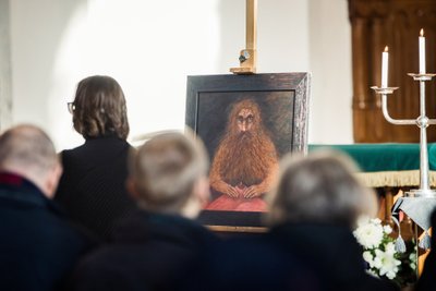 "KUI ÜKS MAAL PEAB MU KIRSTU EES OLEMA, siis olgu see," öelnud kunstnik Jüri Arrak abikaasa Kaile oma lemmikmaali "Öises metsas" kohta. Maal on maalitud 2011. aastal, sellel avaldub kunstniku lemmiktemaatika - müsteerium ja naise vägi.