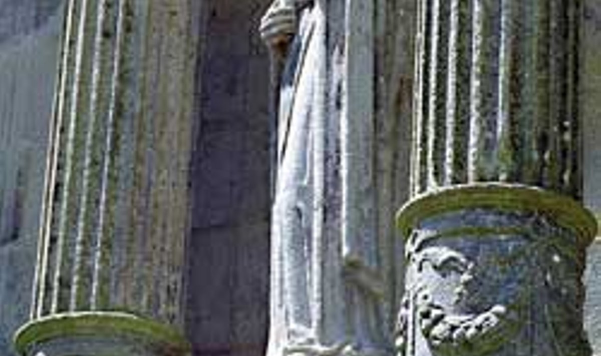 KOSUTUS VAIMULE: Katoliiklik usutunnistus pole Santiago de Compostela palverännaku läbitegemise eeltingimuseks. REPRO